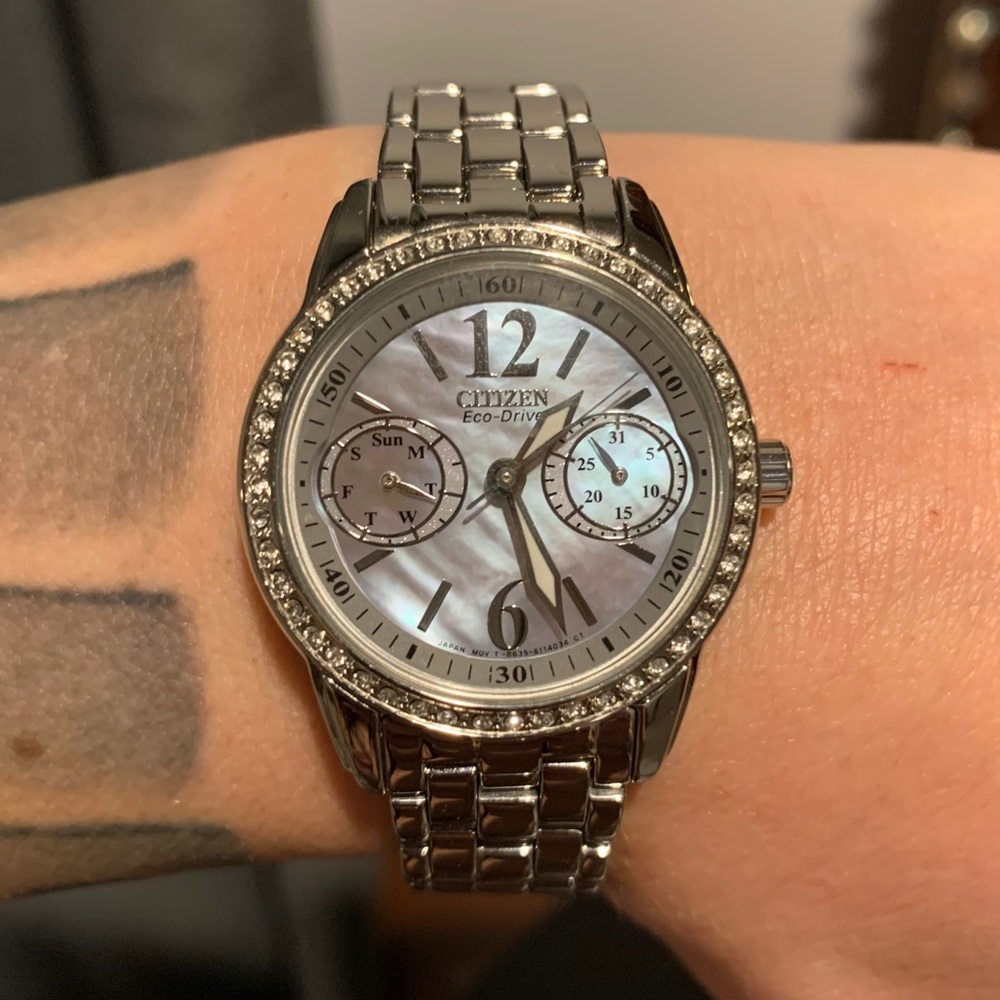 Citizen Eco Drive Watch in mint condition.